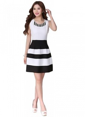Vandvshop New Black & White Georgette Designer Western Dress @ Rs829.00