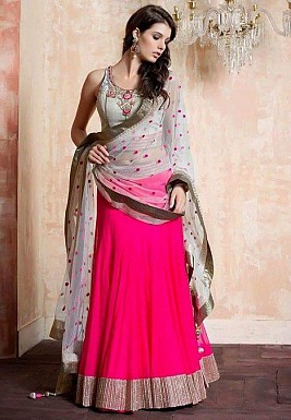 Fashionable New Salwar Suit @ Rs1297.00